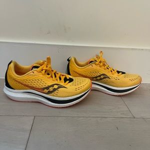 Saucony Endorphin Speed 2 - Women’s 9 - Gold